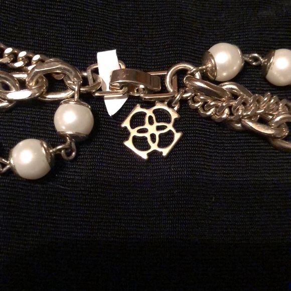 ANN TAYLOR 3-Layer Pearls & Gold Necklace Substantial & Classic Design NEW - Picture 9 of 13